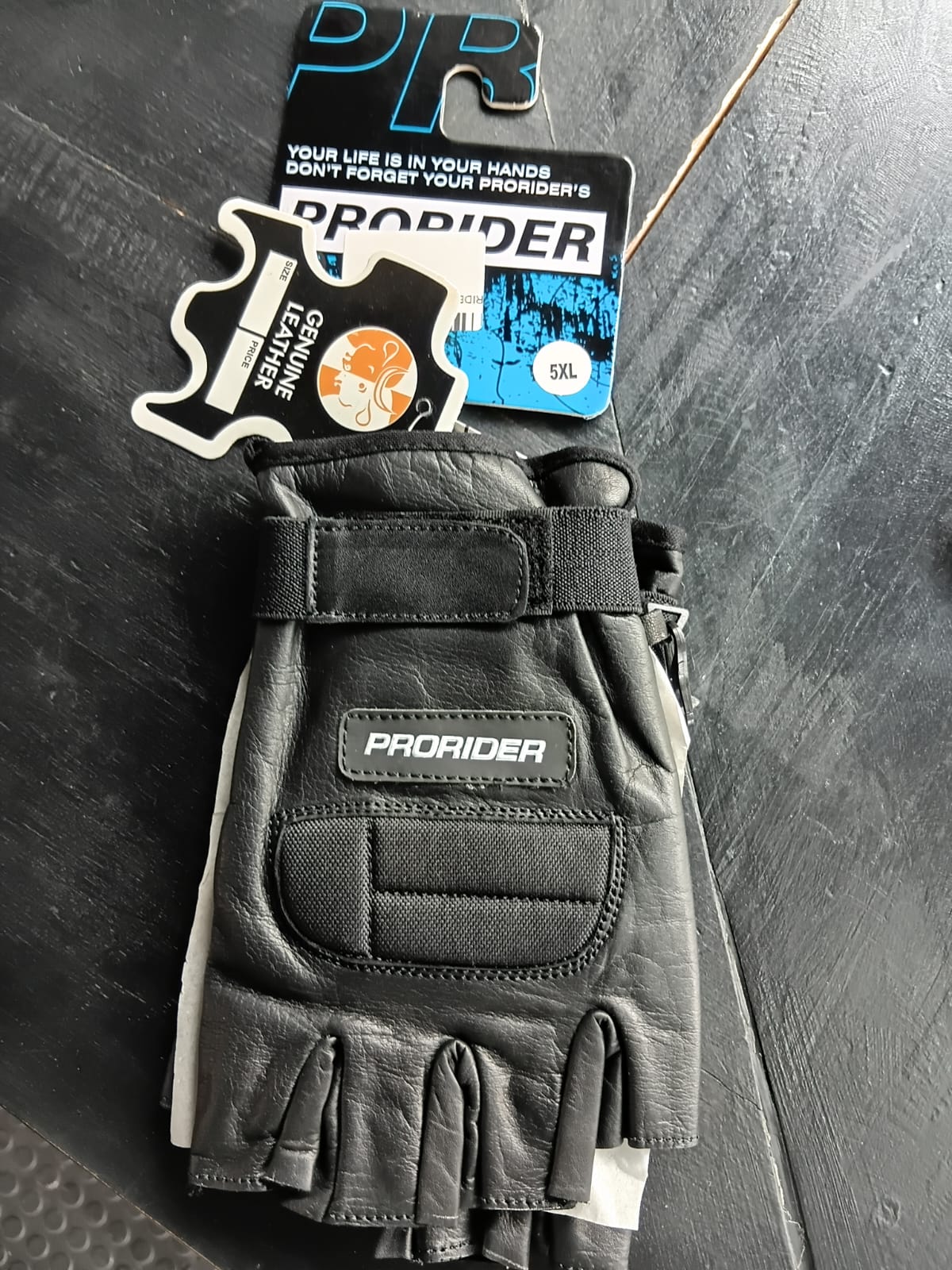 Prorider LD505 is a premium, half-finger motorcycle riding glove