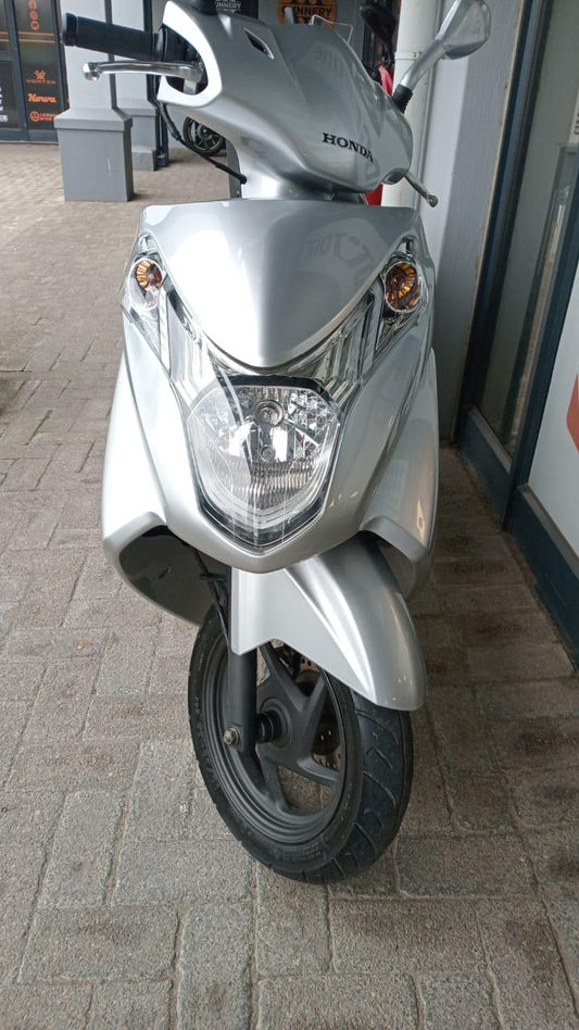 2018 Honda Elite 125 – Reliable Urban Commuter