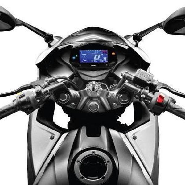 SUZUKI GIXXER SF250-SUZUKI-MADMACSMOTORCYCLES