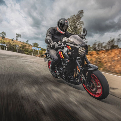 SUZUKI GSX-8TT