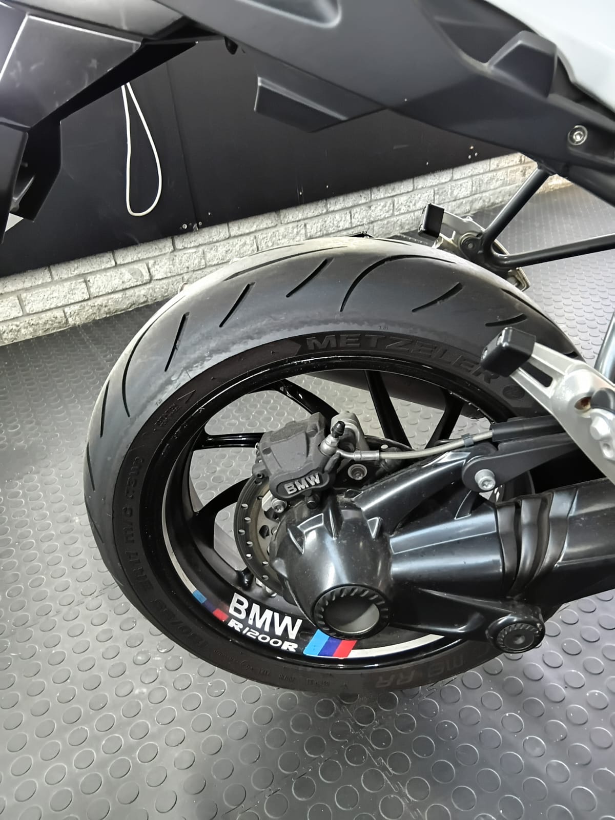 2014 BMW R1200R | Boxer Roadster