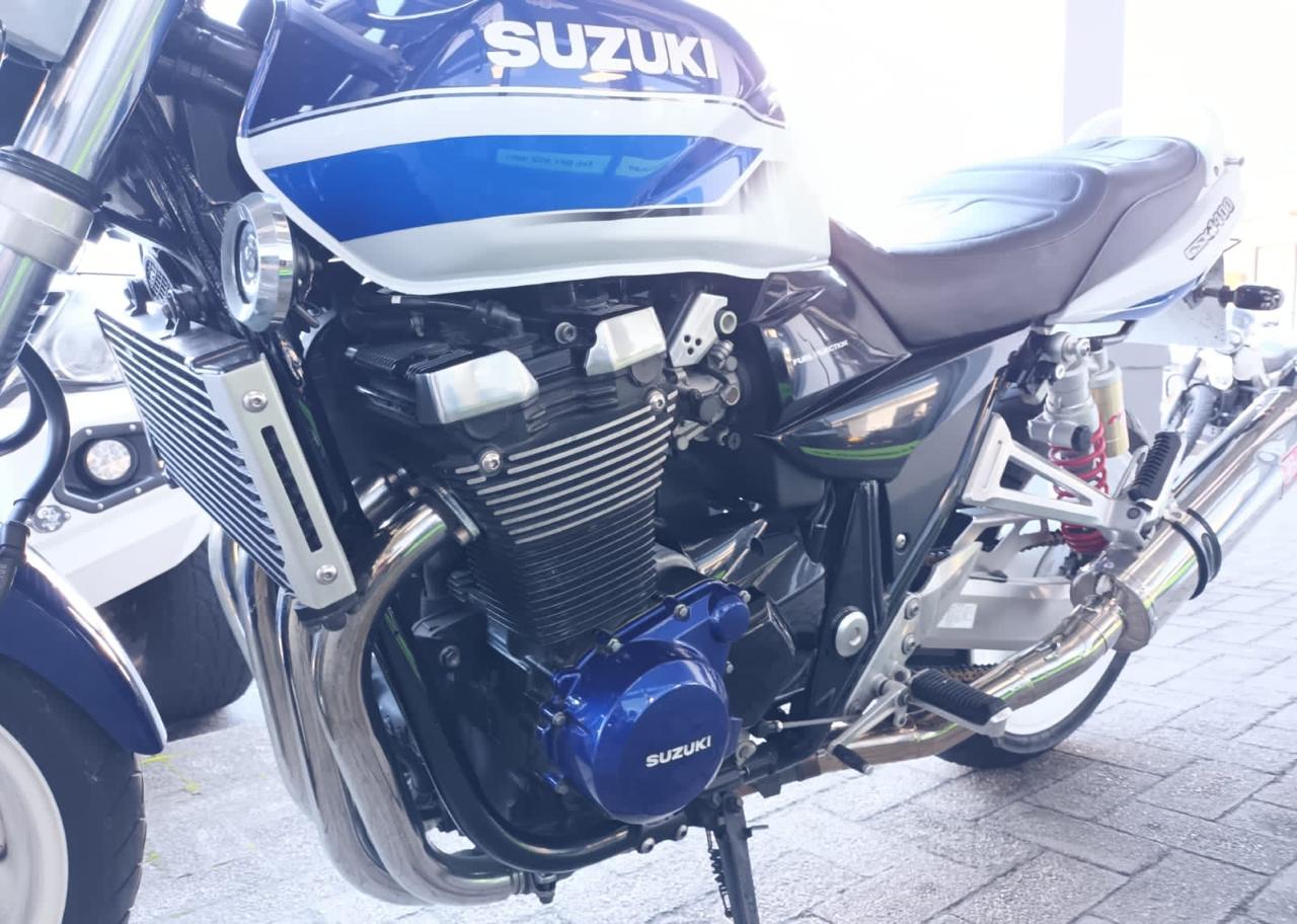 2002 Suzuki GSX1400