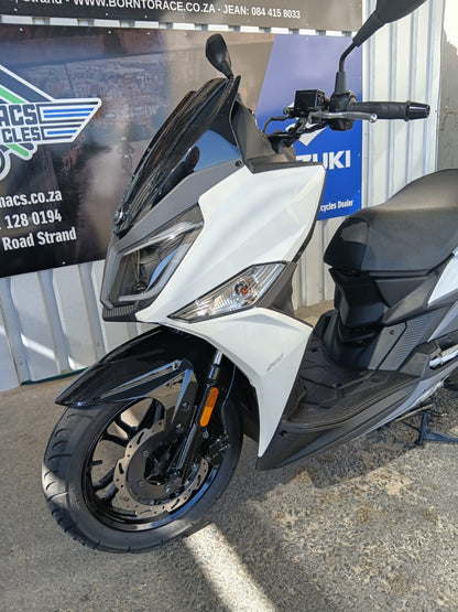 2026 SYM Jet 200cc, Only 817 km, Pristine Condition